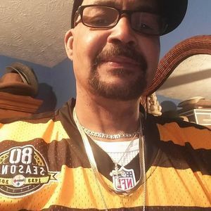 Meet your Posher, Stanley